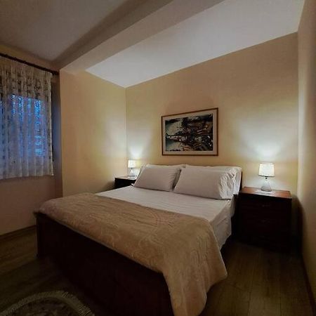 Quiet, Cozy, Luminous Apartment Tirana Exteriör bild